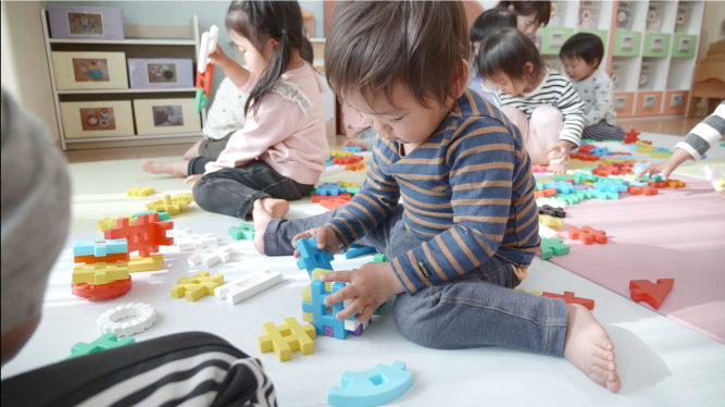 ブロック、積み木など… 幼児期に与えたいおすすめのおもちゃとは？